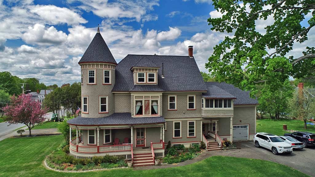 victorian house in maine