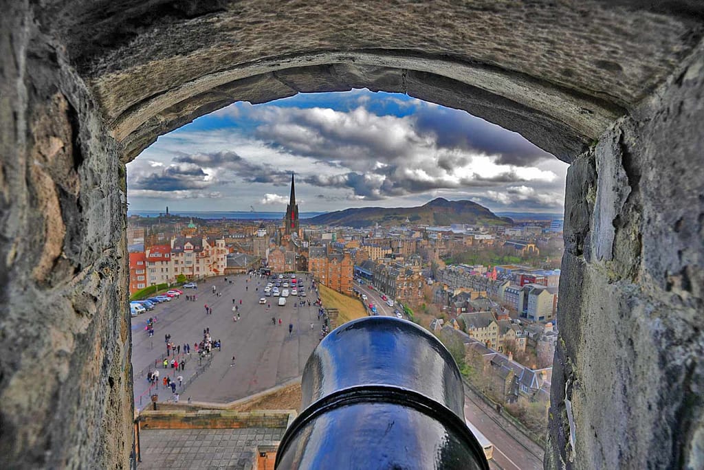 edinburgh castle scotland