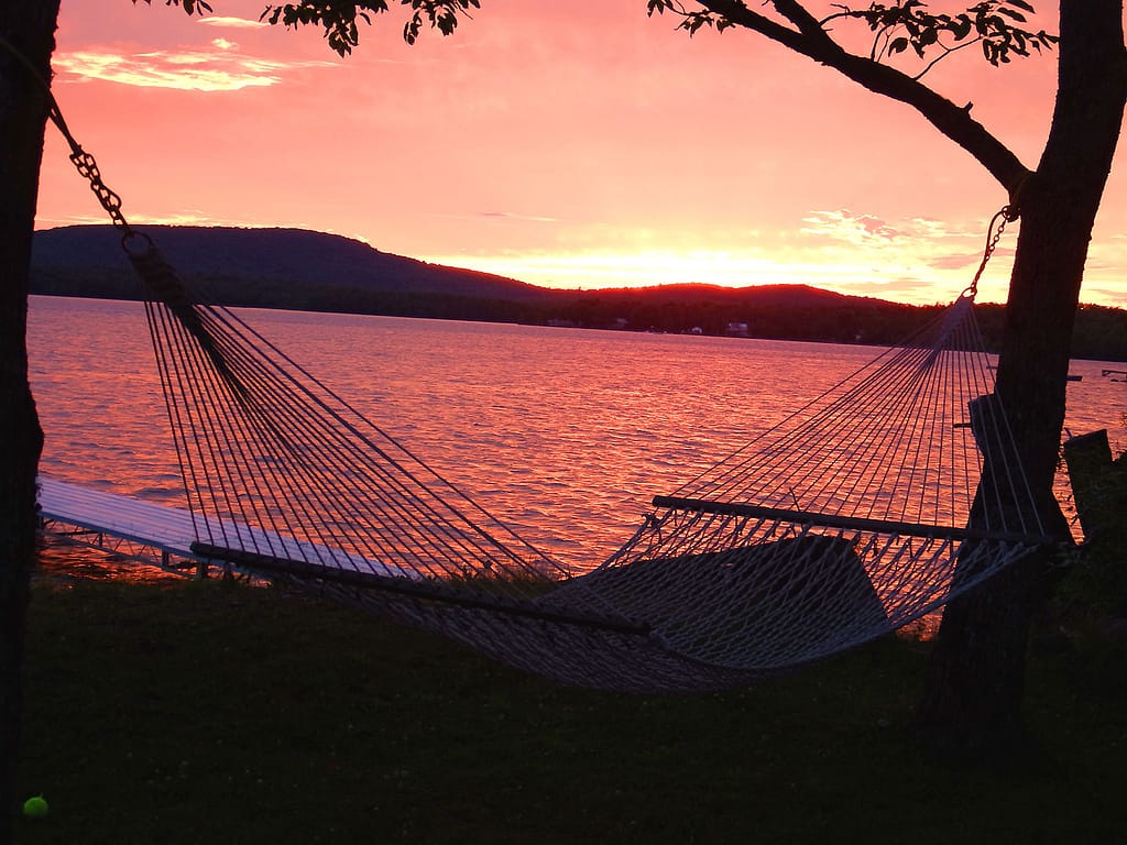 land in maine on a lake