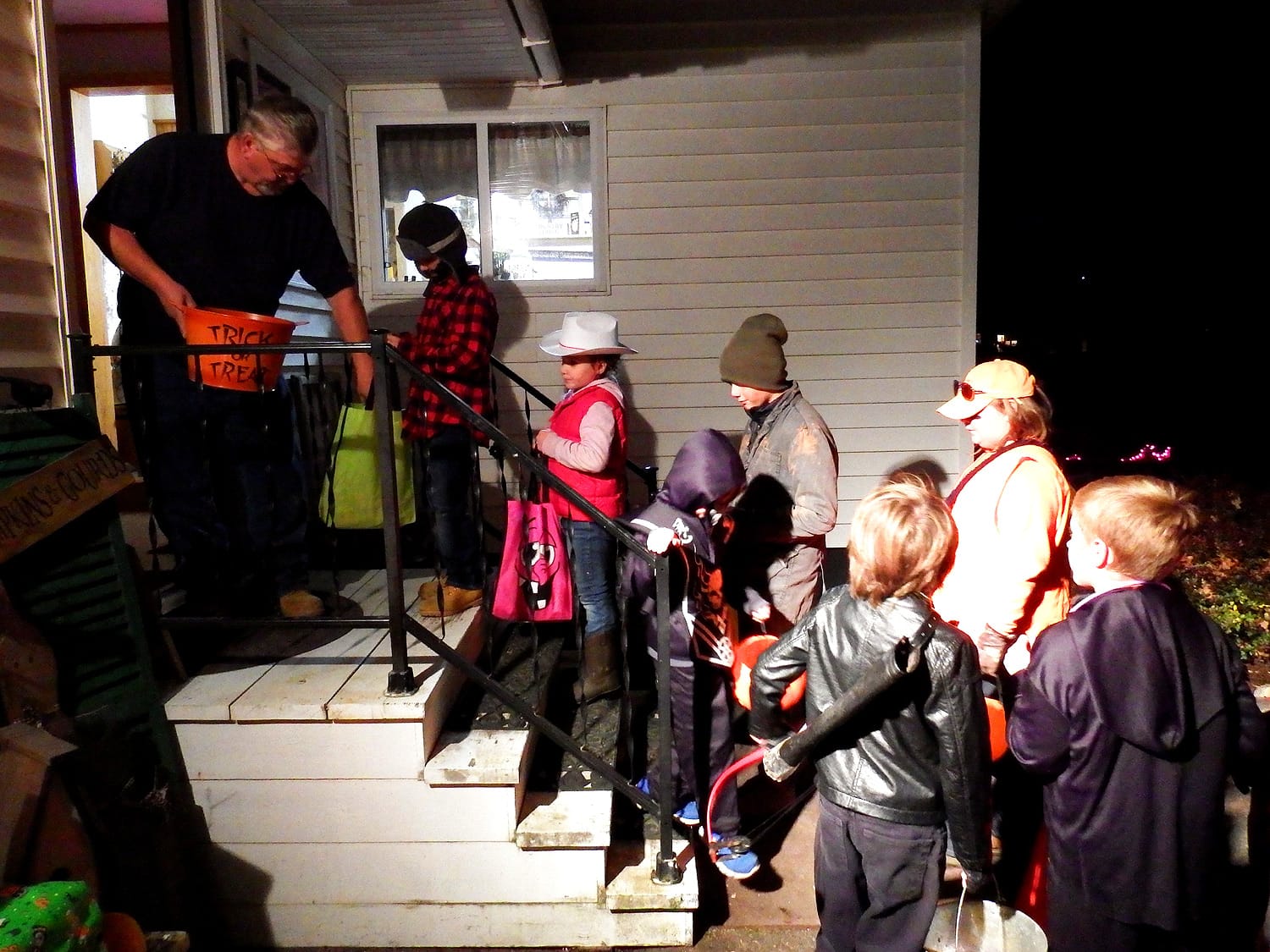 Halloween Trick Or Treating In A Small Maine Town MeInMaine Blog