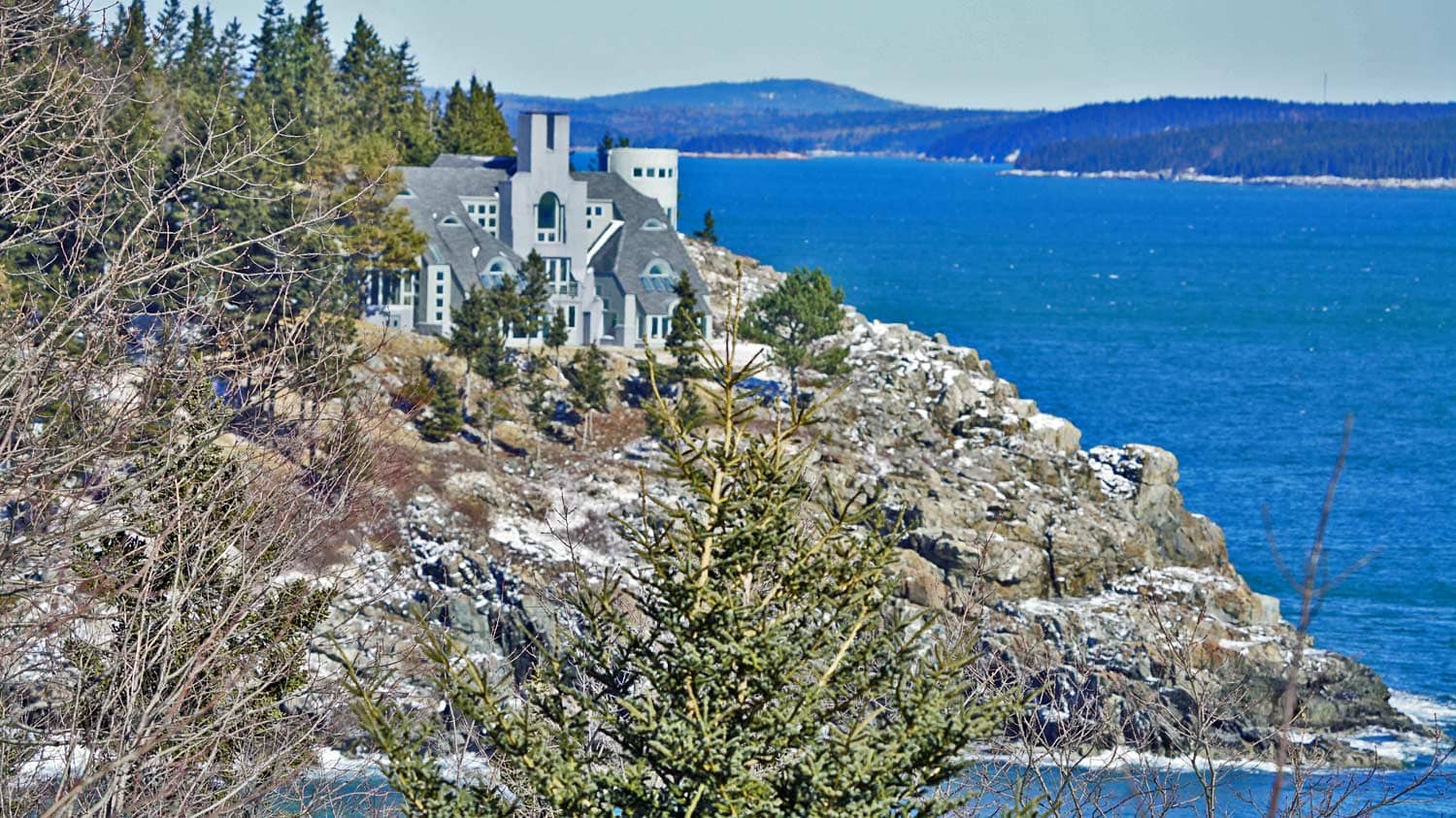 rocky maine coastline