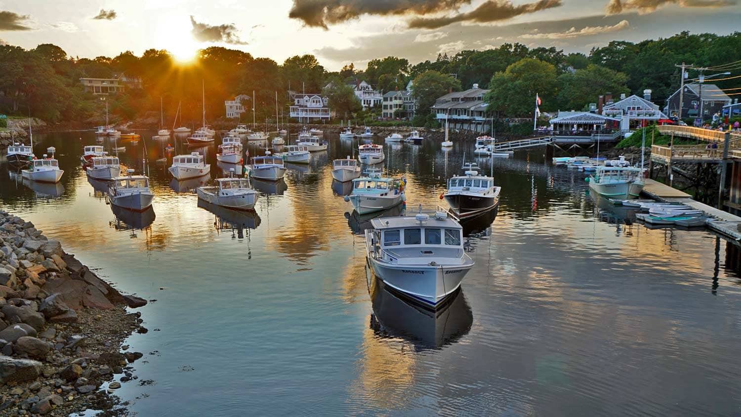 perkins cove harbor boats