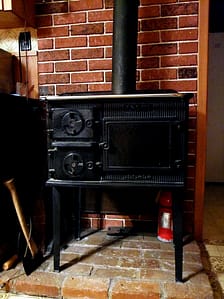 Maine Wood Heater Cook Stove