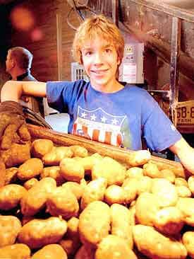 maine potato harvest workers