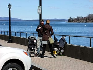 Reading To Your Kids In Maine. 